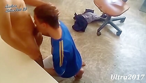 Latina guys get their deep throats to taste a hot video