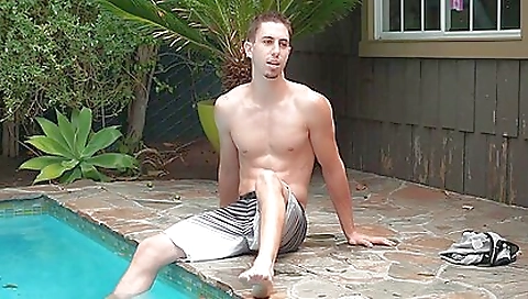 Hot outdoor video of a cute teen with a big ass 18+