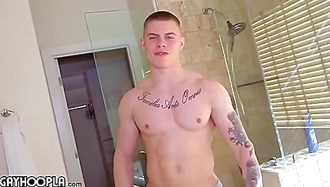Tattooed milf is getting fucked outdoors in the sun