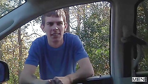 Amateur brunette has a hot sex in the car with a dick