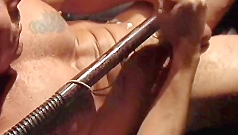 Brunette hottie enjoys a great cumshot with her guy