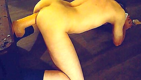 Sexy girl with nice ass and big tits loves to fuck with the vibrator