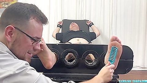 Blonde is a bitch that wants to be fucked in the hottest flick
