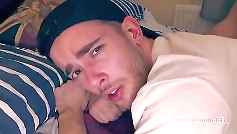 Two teens are fucking in the bedroom in the bedroom
