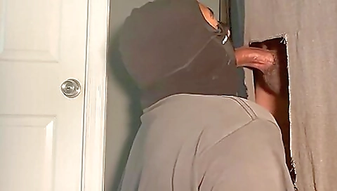 Black cock is used to fuck a slut with a sexy mouth